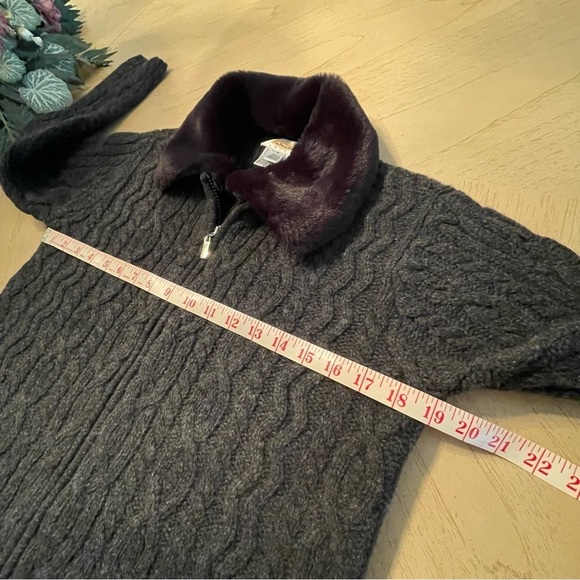 Talbots lambswool Sweater Jacket Gray Faux Fur Collar XS Petite Shacket vintage - Picture 7 of 10